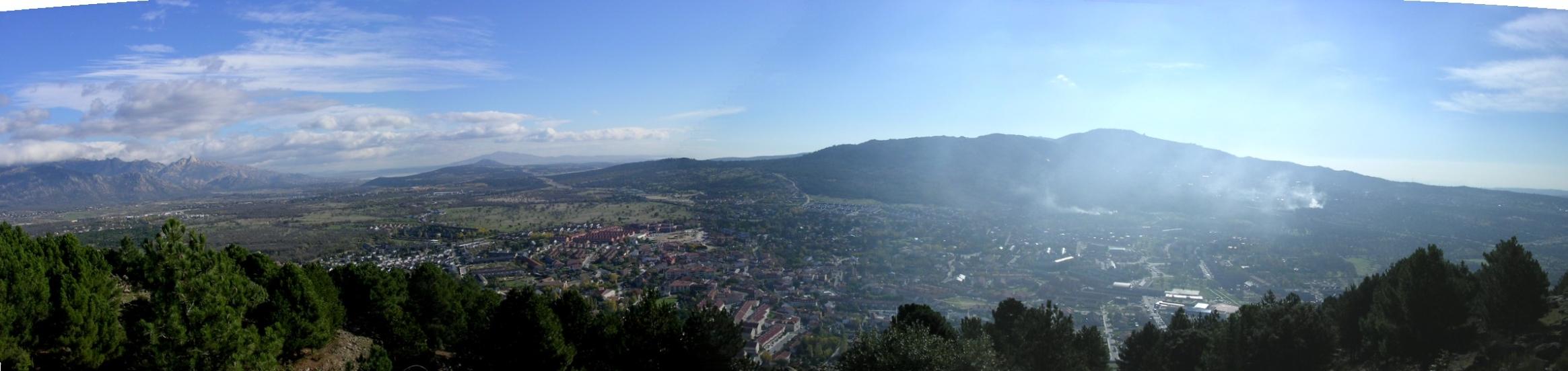  vista del pueblo desde pico Martillo 